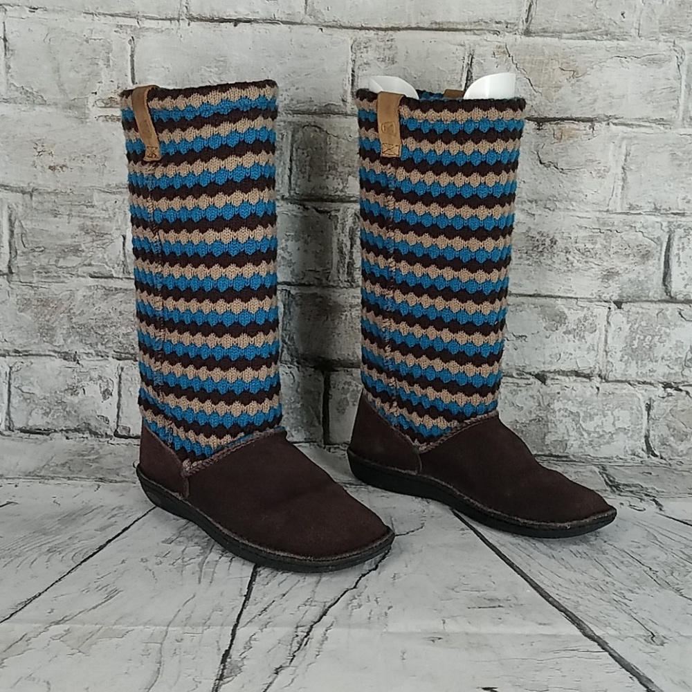 Keen suede brown blue knit top boots